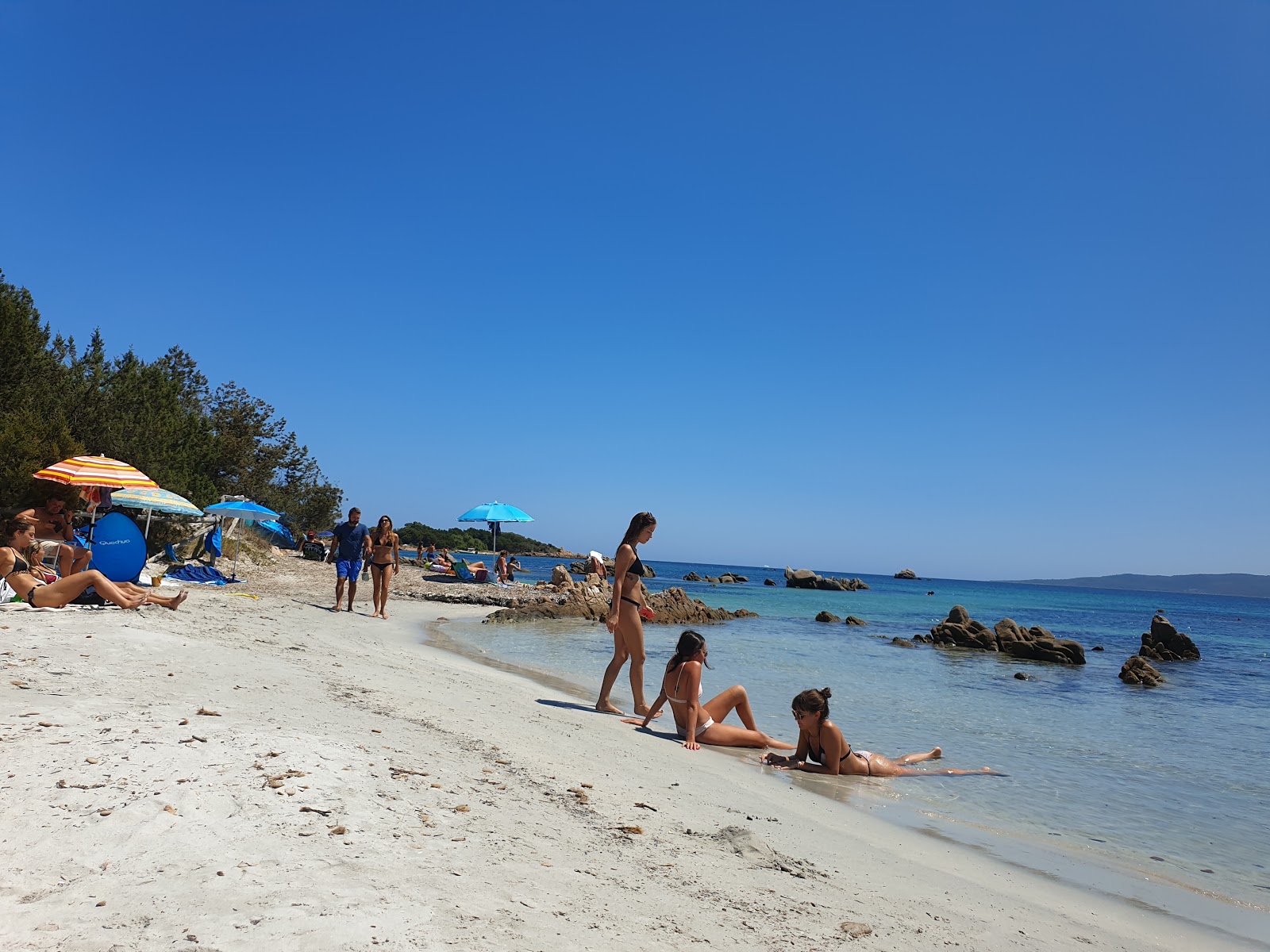 Fotografija Punta Aldia z svetel fin pesek površino