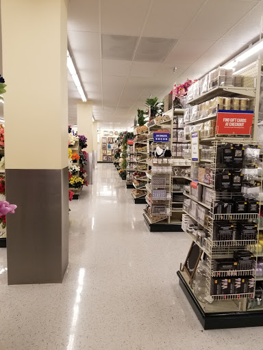 Craft Store «Hobby Lobby», reviews and photos, 290 Hawthorn Village Commons, Vernon Hills, IL 60061, USA