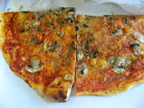 Plats et boissons du Pizzas à emporter Porzione di Capri Fabrot à Aix-en-Provence - n°7