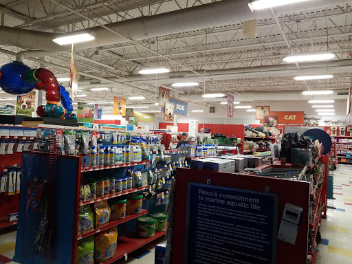 Pet Supply Store «Petco Animal Supplies», reviews and photos, 48 Watertower Plaza, Leominster, MA 01453, USA