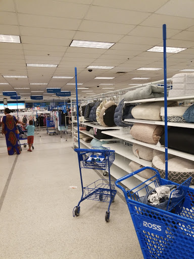 Clothing Store «Ross Dress for Less», reviews and photos, 4646 S Cooper St, Arlington, TX 76017, USA