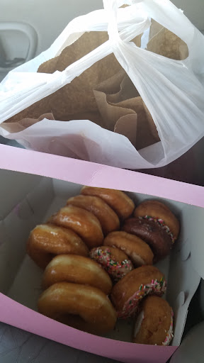 Donut Shop «Bosa Donuts & Burritos», reviews and photos, 190 Avenida de Mesilla, Las Cruces, NM 88005, USA