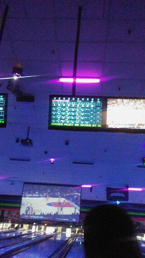 Bowling Alley «Freeway Lanes of Parma», reviews and photos, 12859 Brookpark Rd, Cleveland, OH 44130, USA