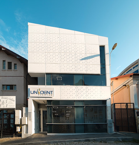Comentarii opinii despre Unident Center - Clinica Dentara Premium - Tulcea