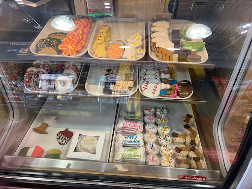 Pet Supply Store «Bark!», reviews and photos, 1809 Reisterstown Rd #131, Pikesville, MD 21208, USA