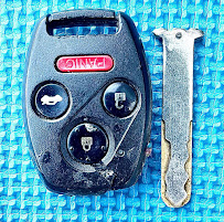 Fresno Locksmith Service - Car Unlock, Lost Key Replacement, Rekey Lock, And House Door Unlock - Photo 6 - Car repair in , Fresno