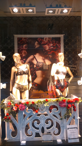 Best Lingerie Stores Lyon ※2024 TOP 10※ Lingerie store near me