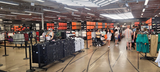 Clothing Store «Nike Factory Store», reviews and photos, 4401 N Interstate Hwy 35 #399, Round Rock, TX 78664, USA