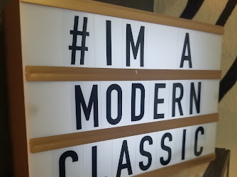 Salon Modern Classics