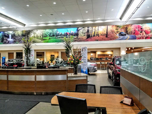 Toyota Dealer «Luther Brookdale Toyota», reviews and photos, 6700 Brooklyn Blvd, Brooklyn Center, MN 55429, USA