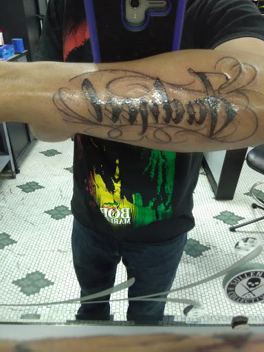 Tattoo Shop «Parlor City Tattoos», reviews and photos, 81 Clinton St, Binghamton, NY 13905, USA