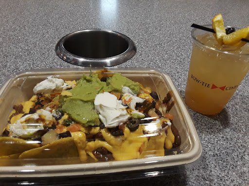 Movie Theater «Bow Tie Cinemas Marquis 16 & BTX Theater», reviews and photos, 100 Quarry Rd, Trumbull, CT 06611, USA