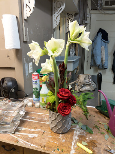 Florist «Buss Flower Shop», reviews and photos, 322 N Milwaukee Ave, Libertyville, IL 60048, USA