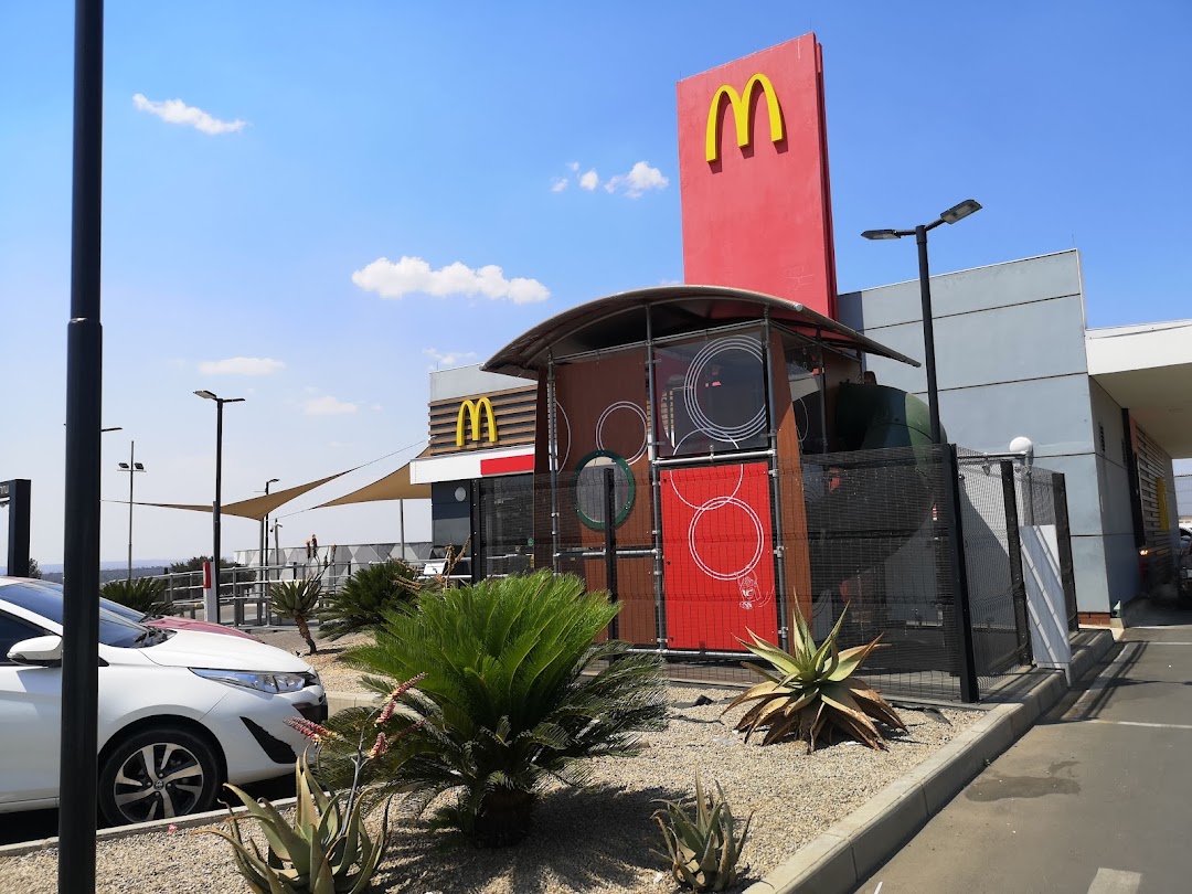 McDonalds Cosmogate Drive-Thru