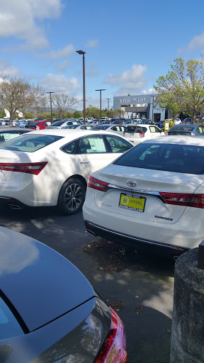 Ford Dealer «Henry Curtis Ford», reviews and photos, 1120 Auto Center Dr, Petaluma, CA 94952, USA