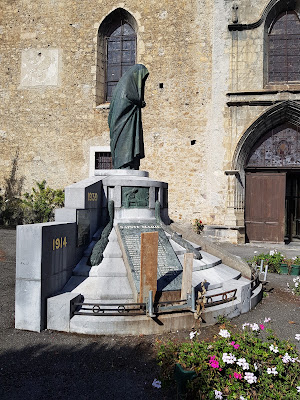 Monument aux Morts de Campan à Campan