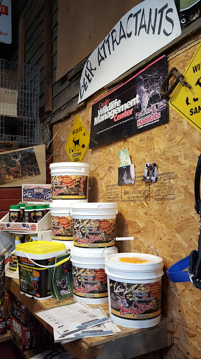 Pet Supply Store «Chelsea Farmers Supply», reviews and photos, 122 Jackson St, Chelsea, MI 48118, USA