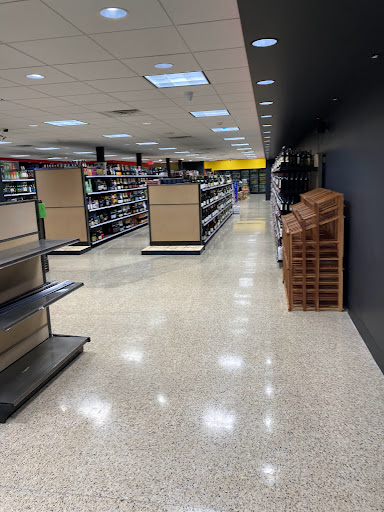 Liquor Store «Tosa Wine and Spirits», reviews and photos, 11500 W North Ave, Wauwatosa, WI 53226, USA