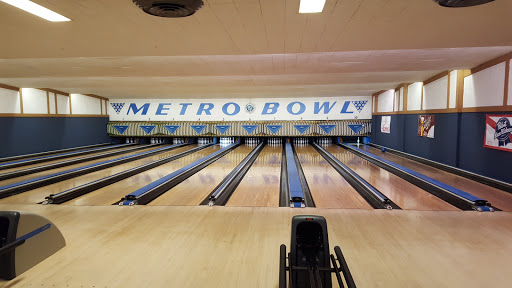 Bowling Alley «Metro Bowl», reviews and photos, 77 Brink St, Crystal Lake, IL 60014, USA