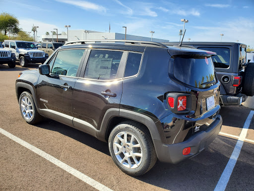 Chrysler Dealer «Moore Chrysler Jeep», reviews and photos, 8600 W Bell Rd, Peoria, AZ 85382, USA