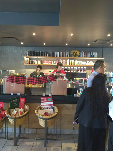 Coffee Shop «Starbucks», reviews and photos, 12471 Limonite Ave, Jurupa Valley, CA 91752, USA