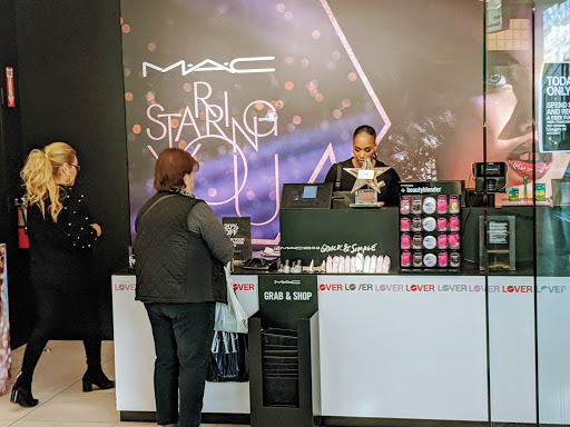 Cosmetics Store «MAC Cosmetics», reviews and photos, 630 Old Country Rd, Garden City, NY 11530, USA