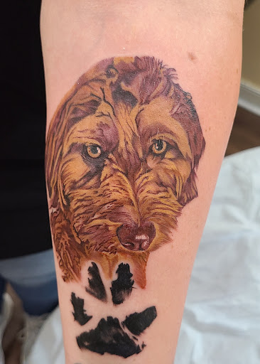 Tattoo Shop «Loose Screw Tattoo», reviews and photos, 3313 W Cary St, Richmond, VA 23221, USA