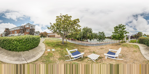 Waters Edge Lodge image