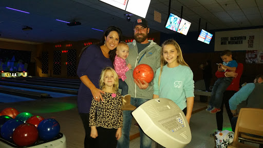 Bowling Alley «Harvest Lanes», reviews and photos, 4101 N St Peters Pkwy, St Peters, MO 63304, USA