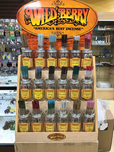 Cigar Shop «Park Avenue Smoke Shop», reviews and photos, 194 Park Ave, Worcester, MA 01609, USA