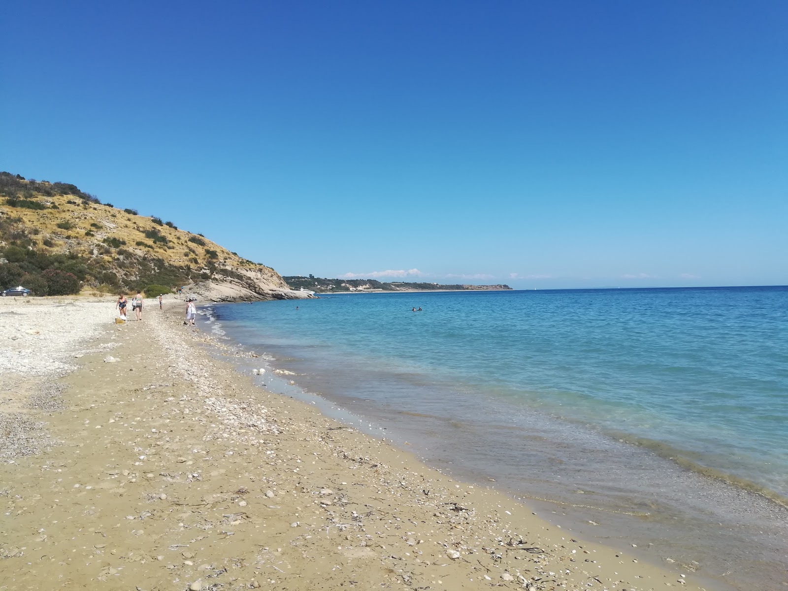 Paralia Agia Varvara'in fotoğrafı ve yerleşim