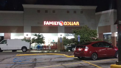 FAMILY DOLLAR, 64 Fenton Plaza, Fenton, MO 63026, USA, 