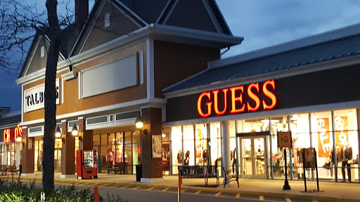 Outlet Mall «Tanger Outlet Riverhead», reviews and photos, 200 Tanger Mall Dr, Riverhead, NY 11901, USA