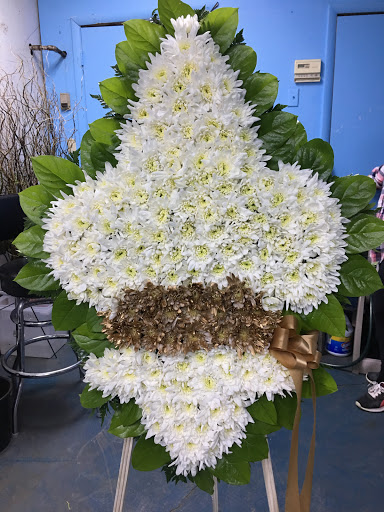 Florist «Emory Village Flowers & Gifts», reviews and photos, 3308 Laventure Dr, Atlanta, GA 30341, USA