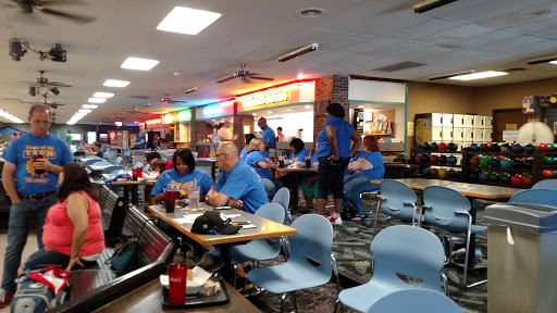 Bowling Alley «Plaza Lanes», reviews and photos, 2701 Douglas Ave, Des Moines, IA 50310, USA