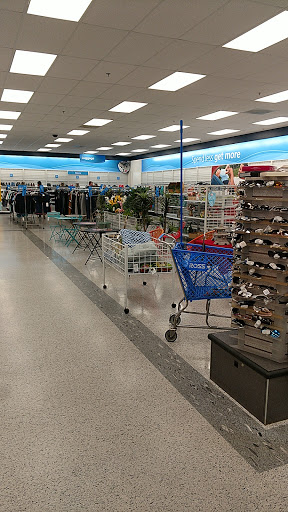 Clothing Store «Ross Dress for Less», reviews and photos, 1241 Point Mallard Pkwy, Decatur, AL 35601, USA