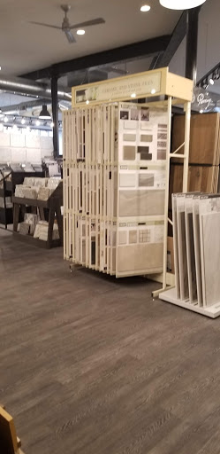 Flooring Store «Home Carpet One», reviews and photos, 3071 N Lincoln Ave, Chicago, IL 60657, USA