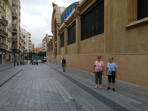 Información y opiniones sobre Peluqueria Las Piramides de Tarragona