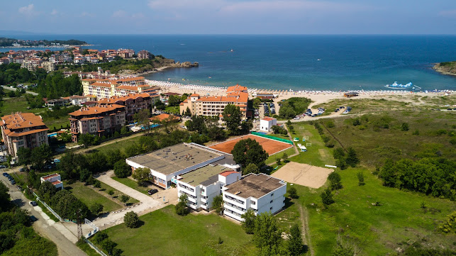 Хотел Тринити