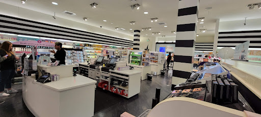 Cosmetics Store «SEPHORA», reviews and photos, 3000 E 1st Ave, Denver, CO 80206, USA
