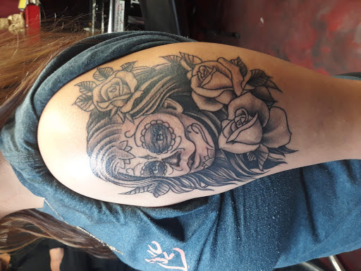 Explore tattoo family sleeve ideas, creative tattoo ideas in Kansas City, available at La plaza tattoo and art gallery