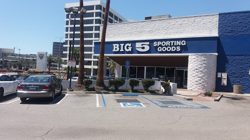 Sporting Goods Store «Big 5 Sporting Goods - Wilshire», reviews and photos, 6601 Wilshire Blvd, Los Angeles, CA 90048, USA