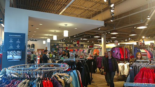 Sportswear Store «Columbia Sportswear Outlet Store at Prime Outlets Grove City», reviews and photos, 1911 Leesburg Grove City Rd #445, Grove City, PA 16127, USA