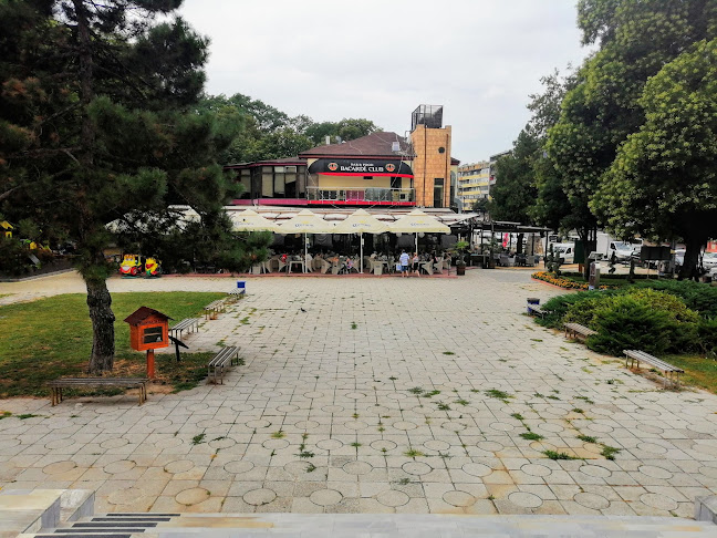 Добрич Център, бул. „25-ти Септември“ 24, 9300 Добрич