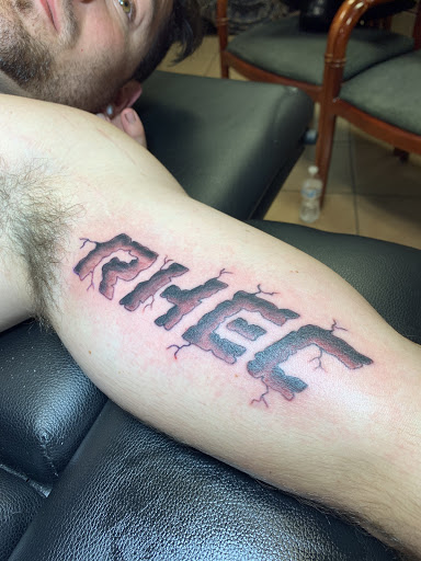 Tattoo Shop «Cross Roads Tattoo and Piercing», reviews and photos, 2070 Texas Ave, Bridge City, TX 77611, USA