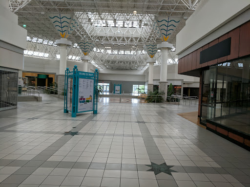 Shopping Mall «Fairgrounds Square Shopping Mall», reviews and photos, 3050 N 5th Street Hwy, Reading, PA 19605, USA