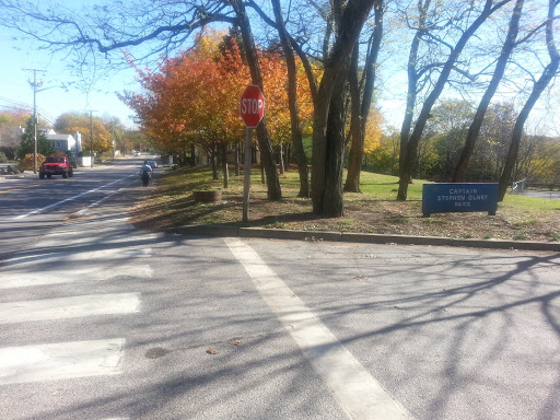 Memorial Park «Captain Stephen Olney Memorial Park», reviews and photos, Smithfield Rd, North Providence, RI 02904, USA