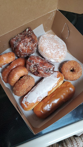 Donut Shop «Family Donut Shop», reviews and photos, 35633 US-50, Londonderry, OH 45647, USA