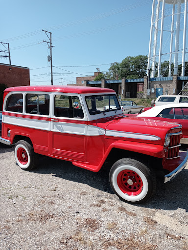 Used Car Dealer «North Shore Classics (Classic Car Dealership)», reviews and photos, 149 N Seymour Ave, Mundelein, IL 60060, USA