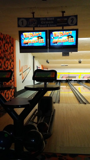 Bowling Alley «Levittown Lanes», reviews and photos, 8815 New Falls Rd, Levittown, PA 19054, USA